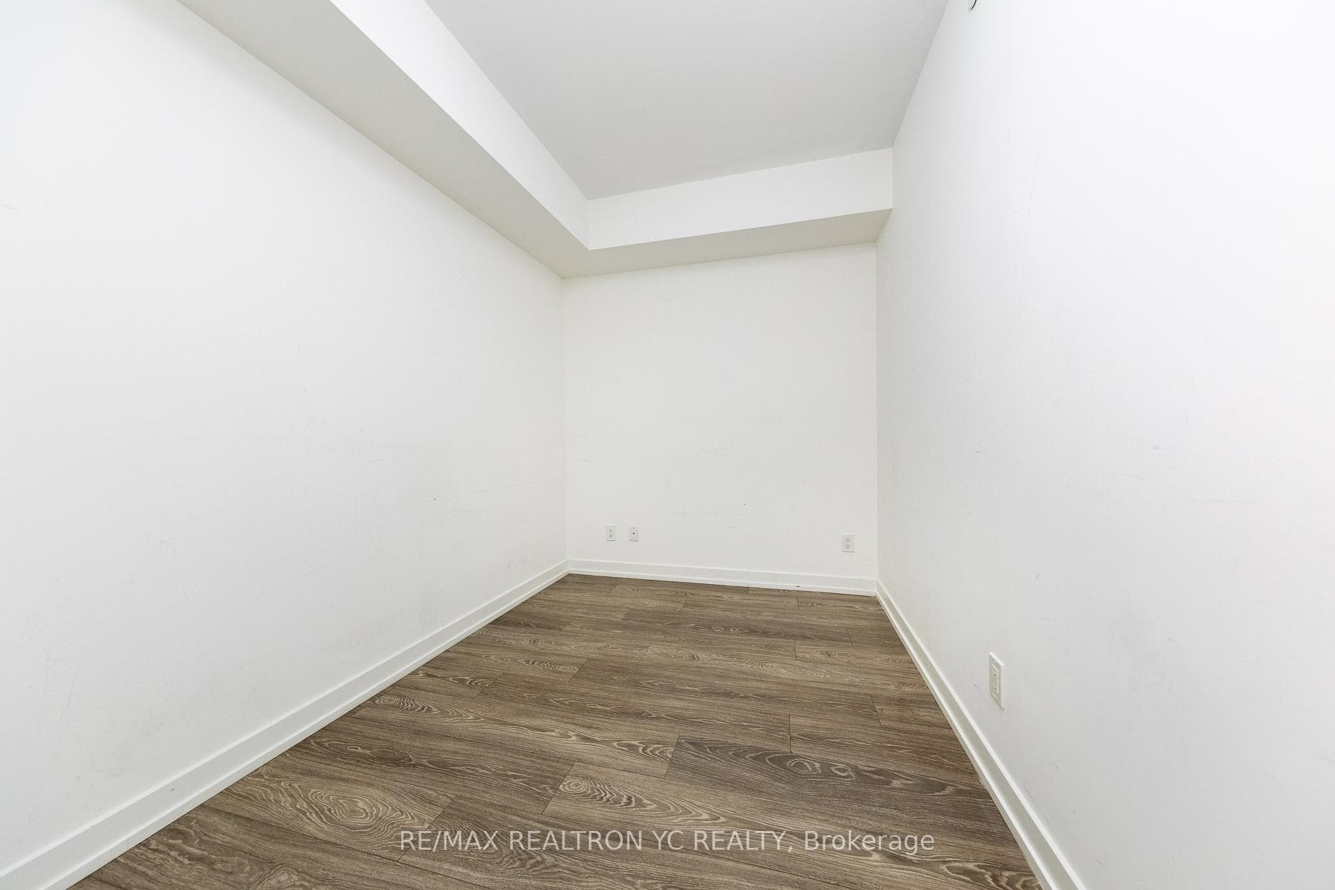 19 Western Battery Road Unit 1002 photo 12