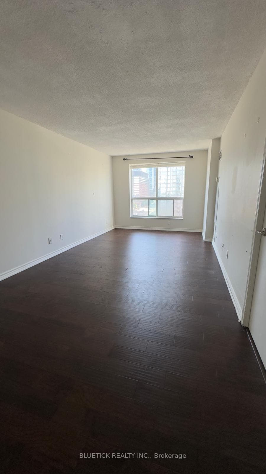 410 Queens Quay Unit 1108 photo 6