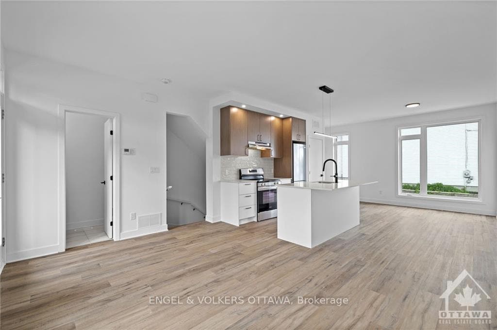 1260 MARENGER Street Unit D photo 11