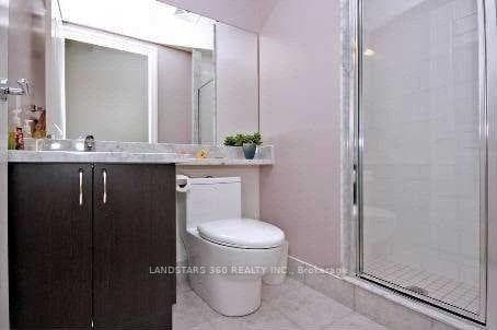 21 Upper Duke Crescent Unit 413B photo 9