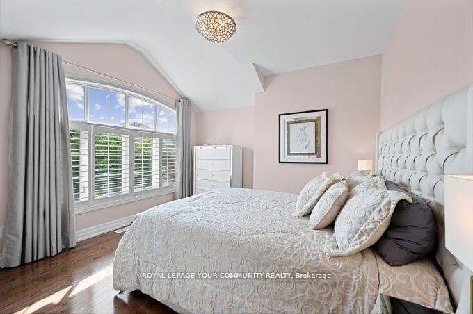 14 Robert Berry Crescent photo 30