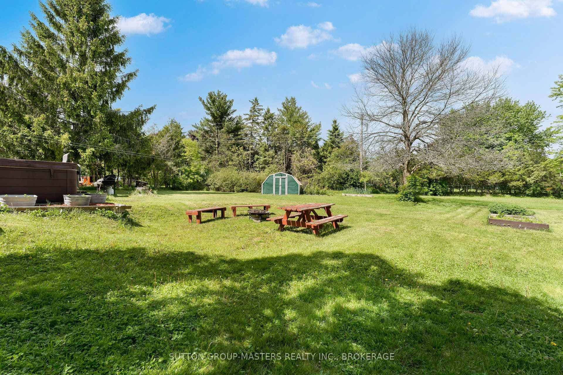 21 McDonald Crescent photo 40
