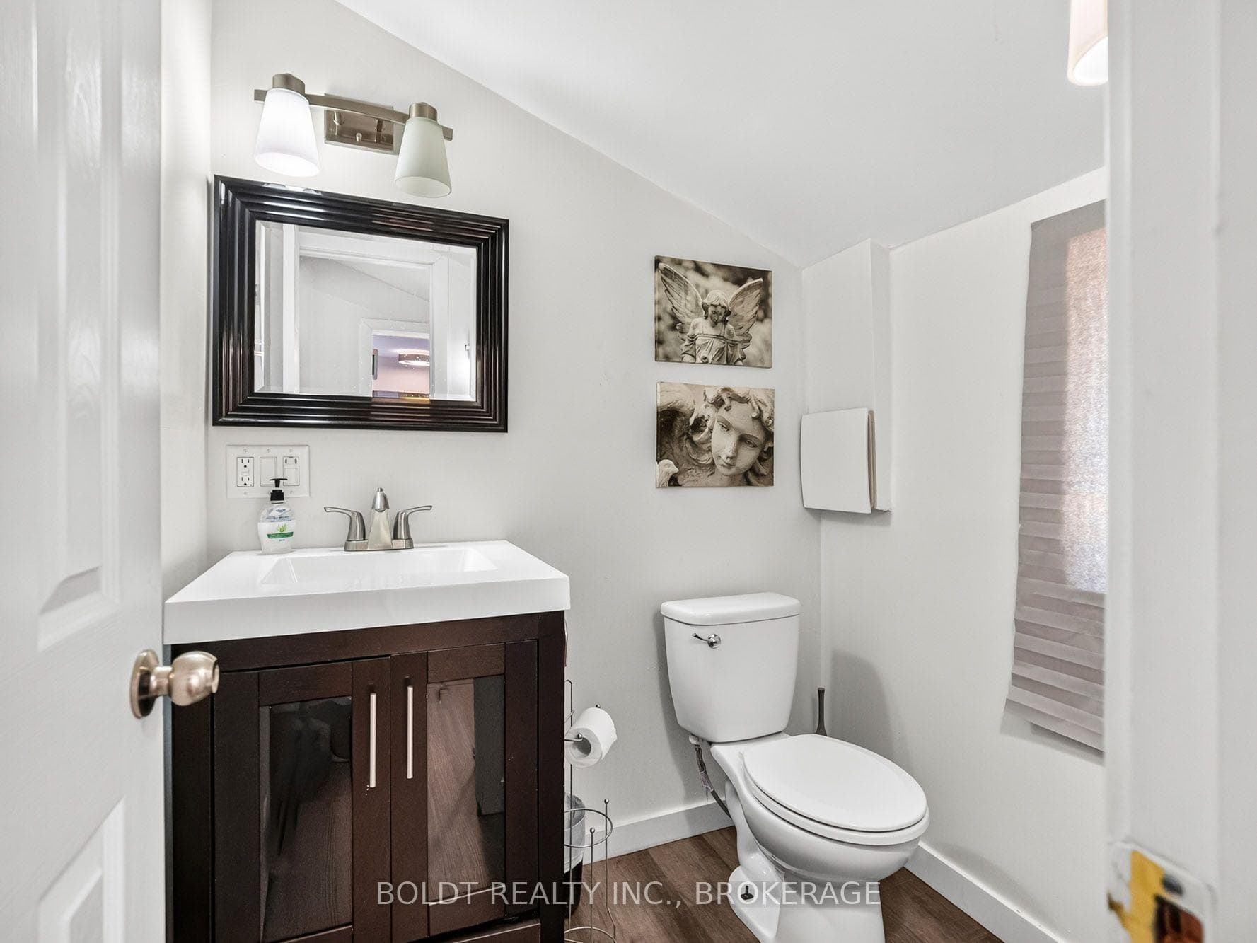 642 PENNER Road photo 15