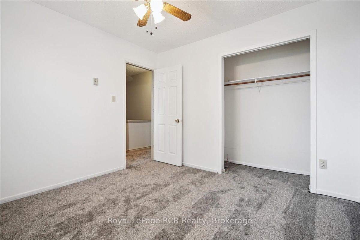 85 Laurie Crescent Unit 85 photo 28