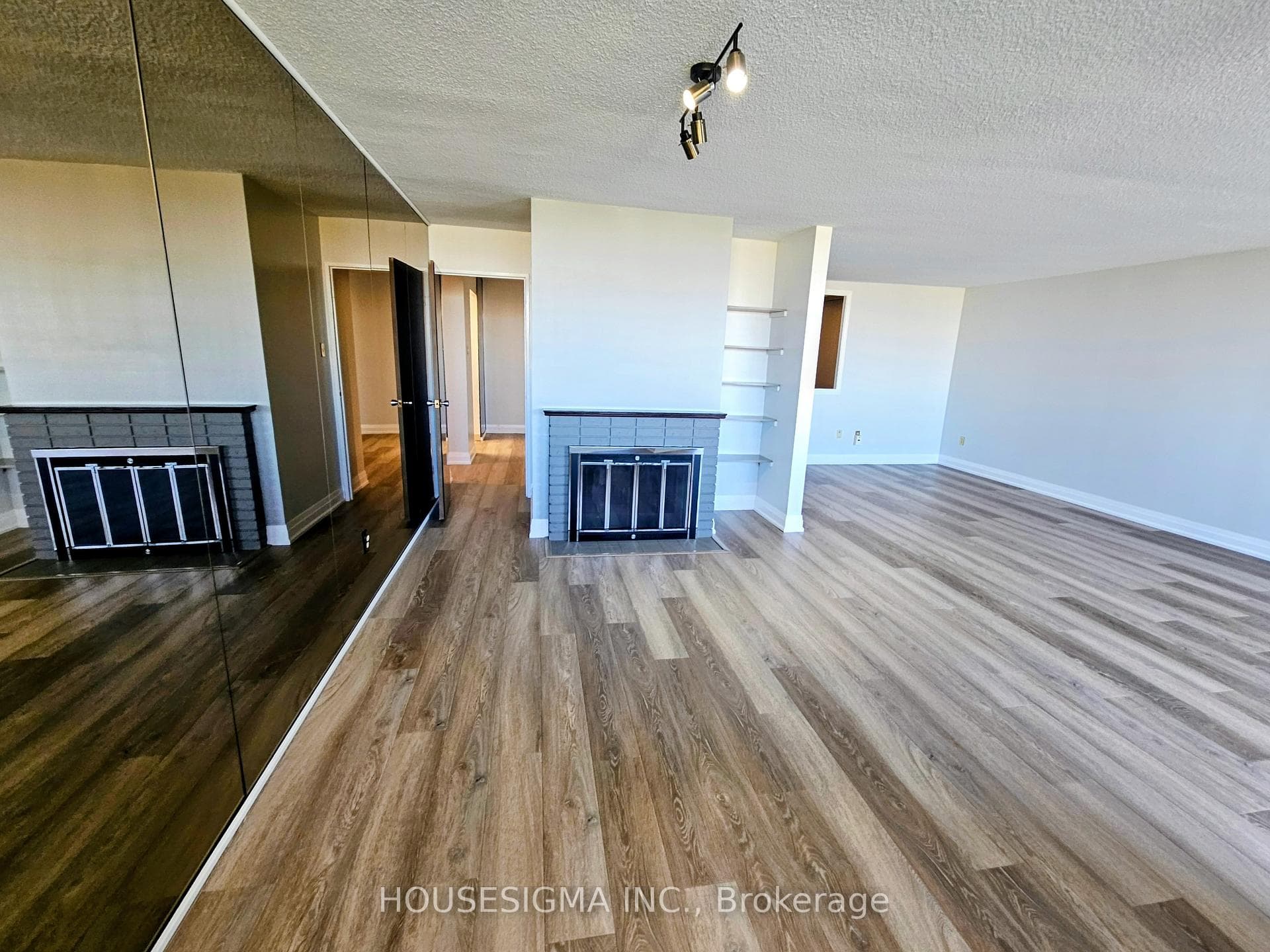 55 Huntingdale Boulevard Unit 1804 photo 9