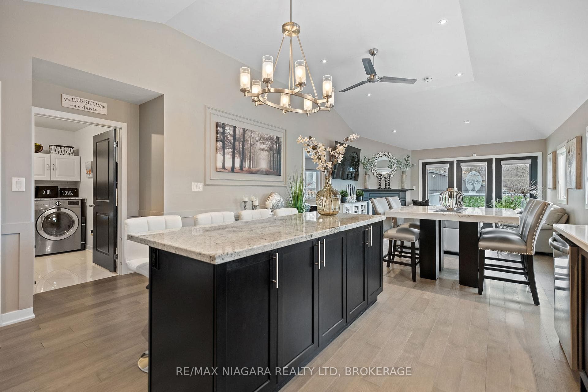 3600 Hibbard Street photo 8