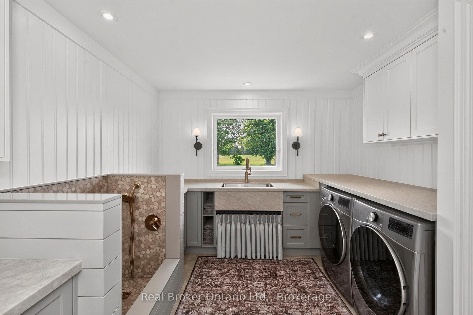 Laundry / Mudroom