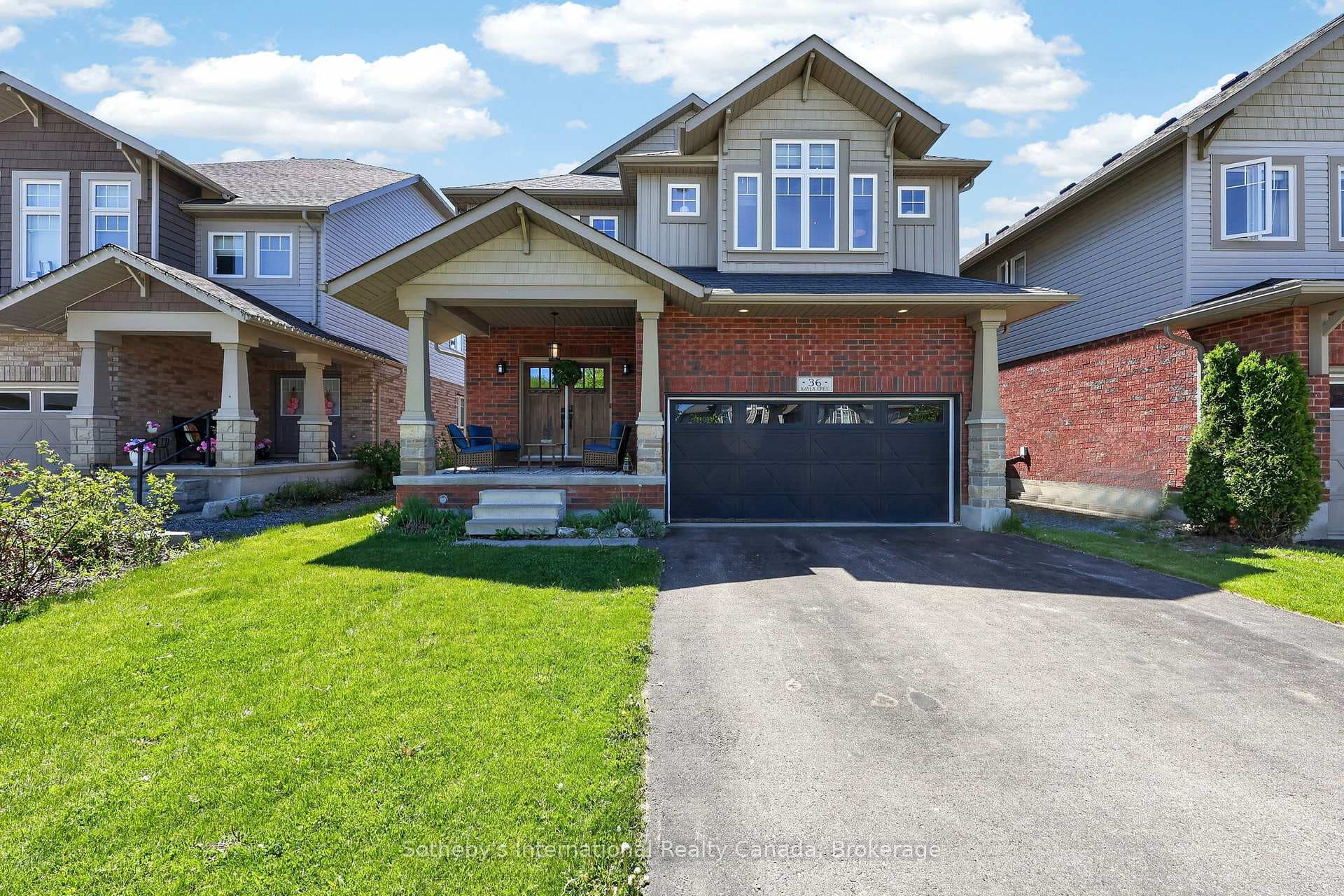 36 Kayla Crescent photo 2