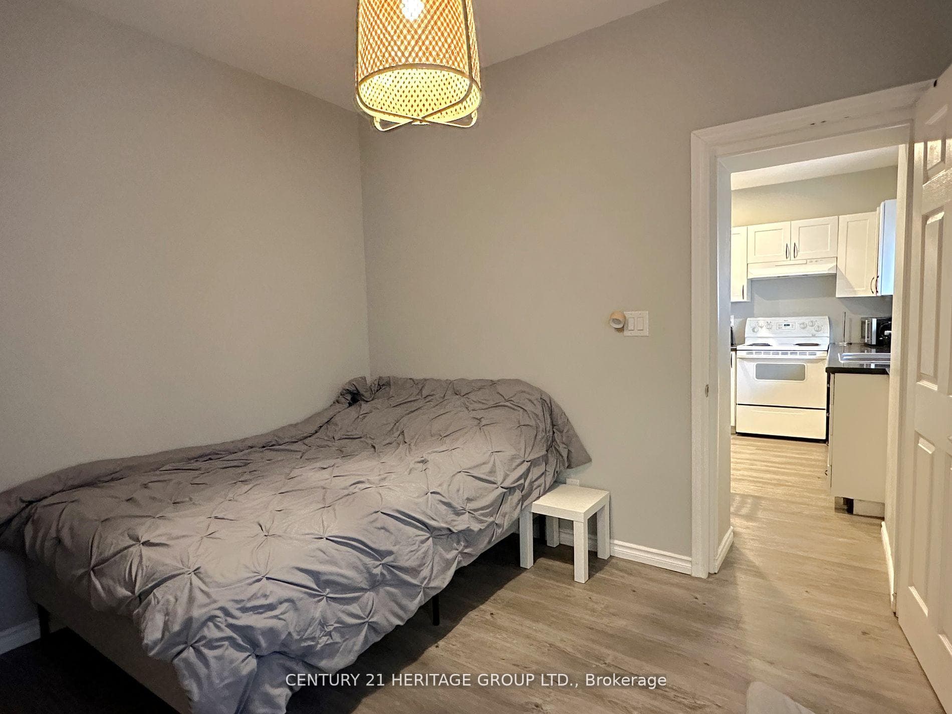 5002 Victoria Avenue photo 21