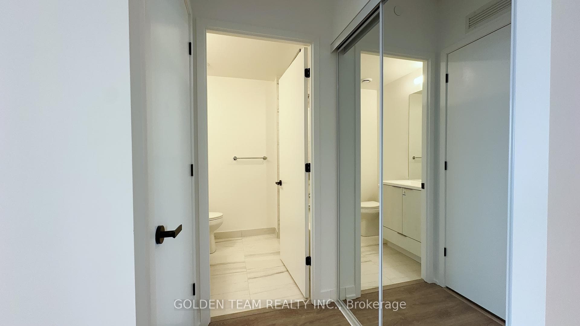 8 Interchange Way Unit 3505 photo 14