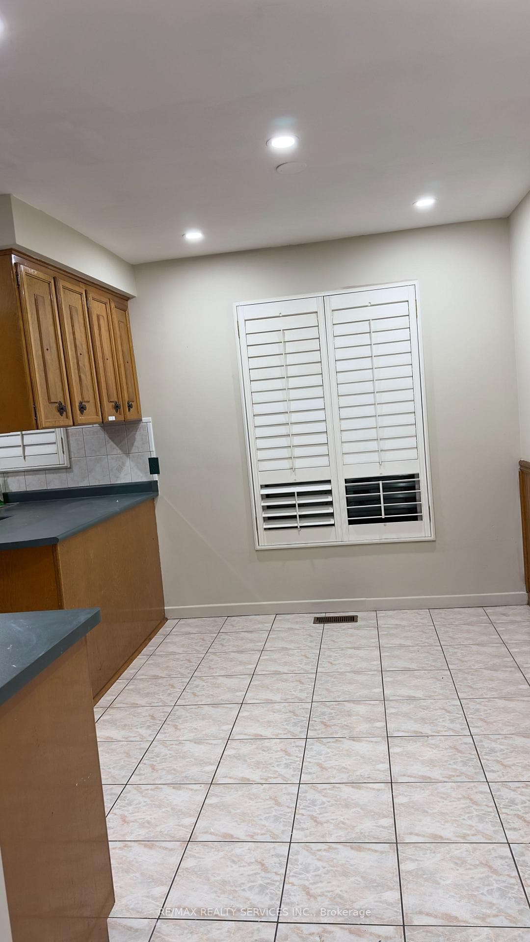 95 Hillside Drive photo 11