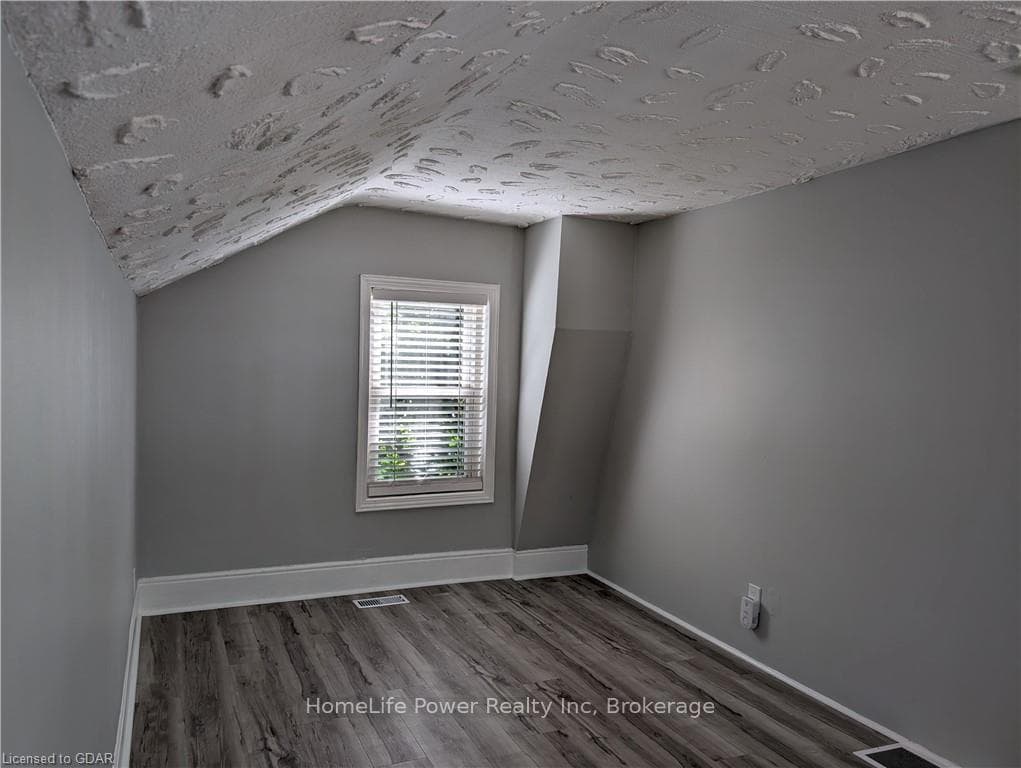 132 BOWER Street Unit 3 photo 8