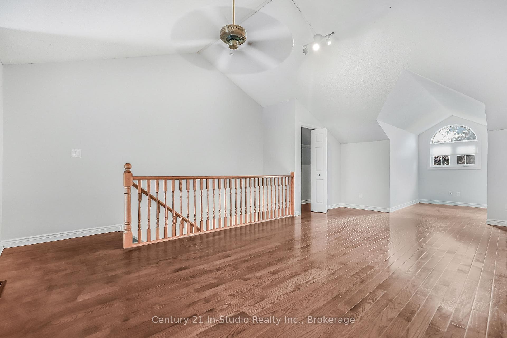 874 Arlington Street Unit Unit 14 photo 19