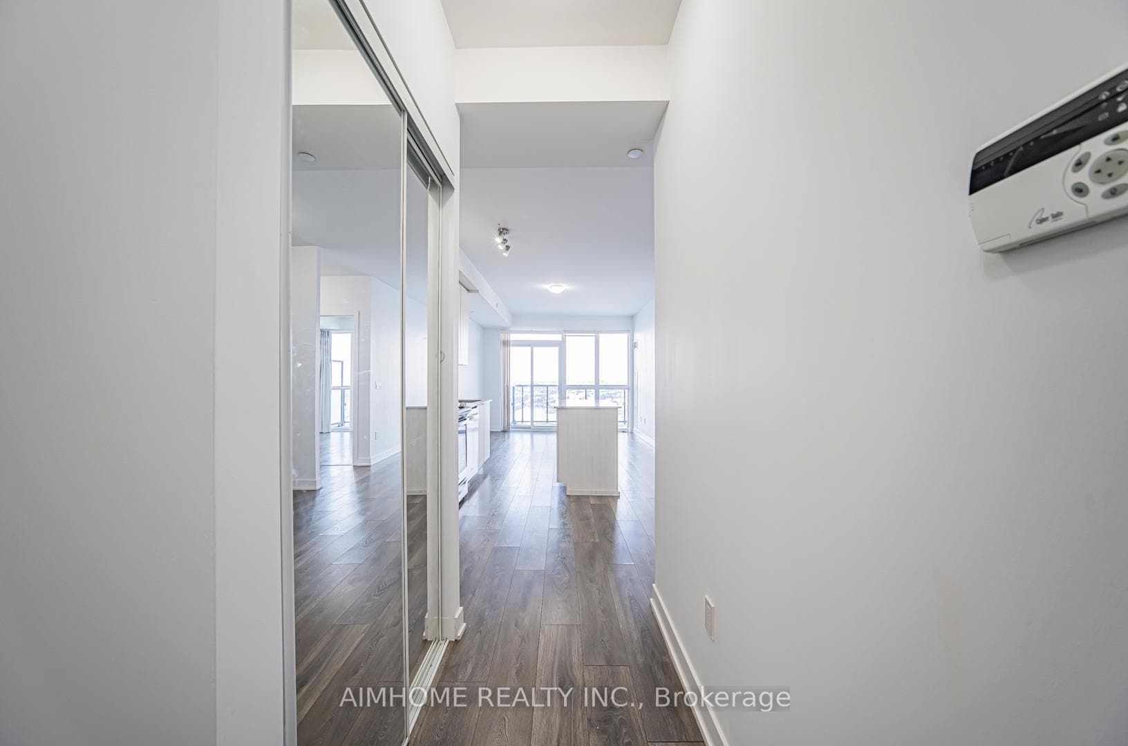 4655 Glen Erin Drive Unit 1610 photo 6