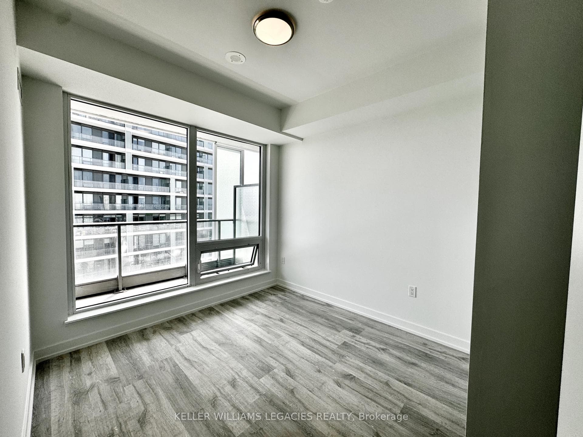 7 Golden Lion Heights Unit 2006 photo 8