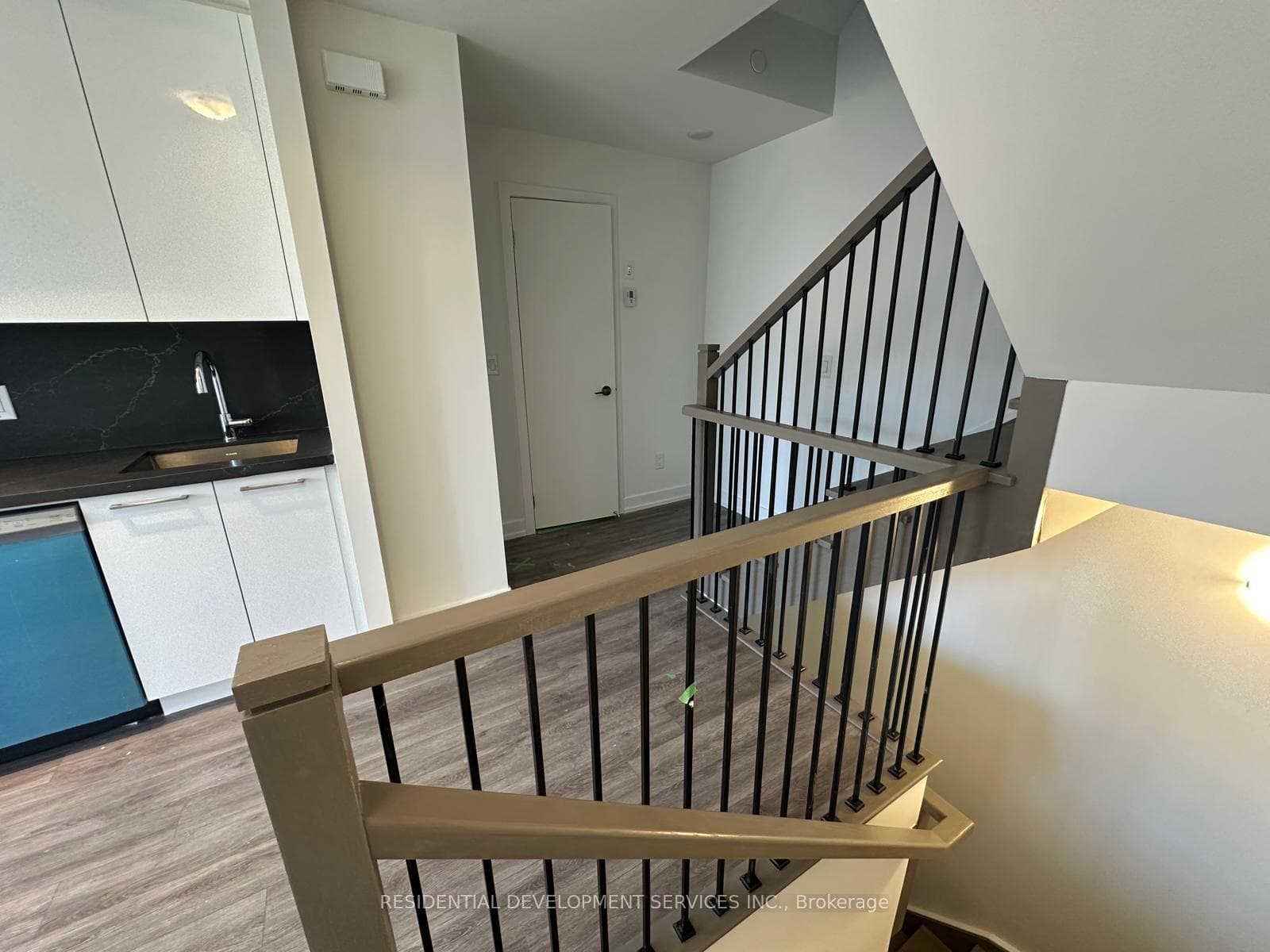 851 Sheppard Avenue Unit 36 photo 4