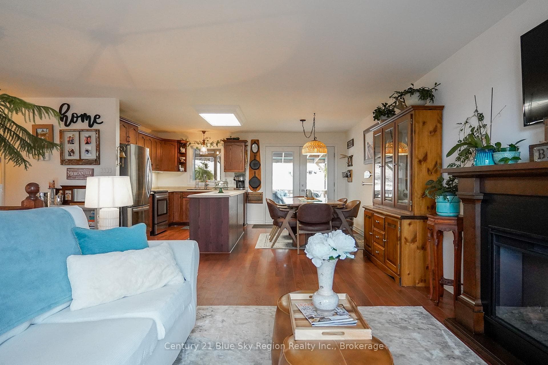 152 FAIRWAY Drive photo 12