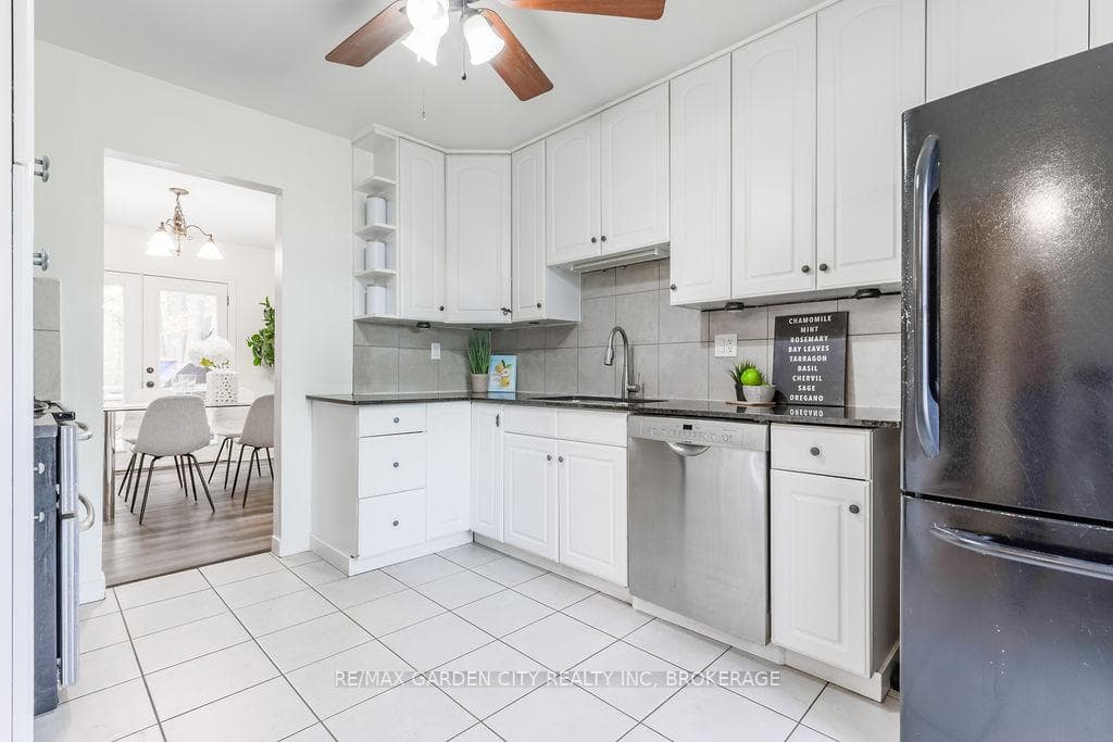 48 Morgan Drive photo 11