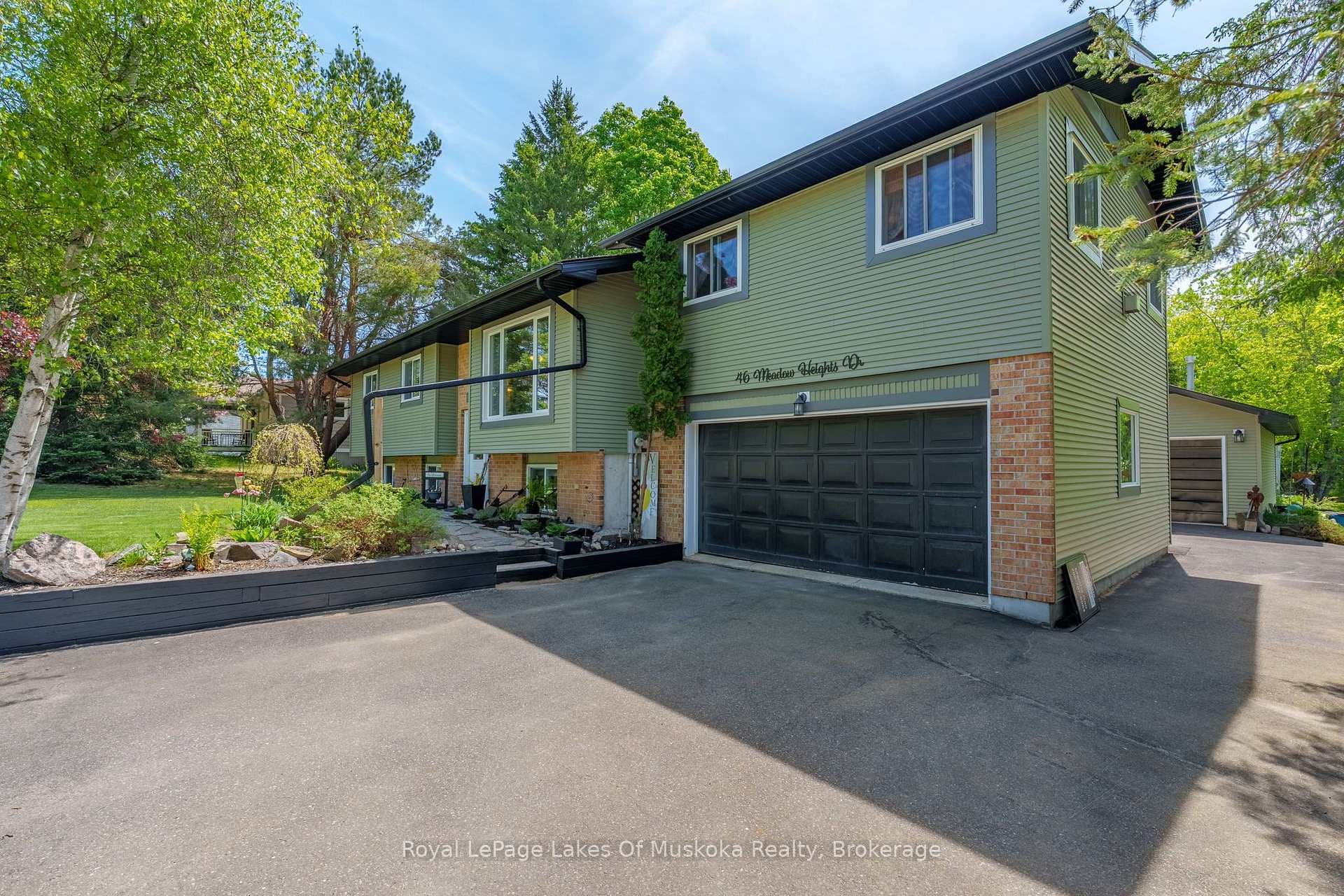46 Meadow Heights Drive photo 2