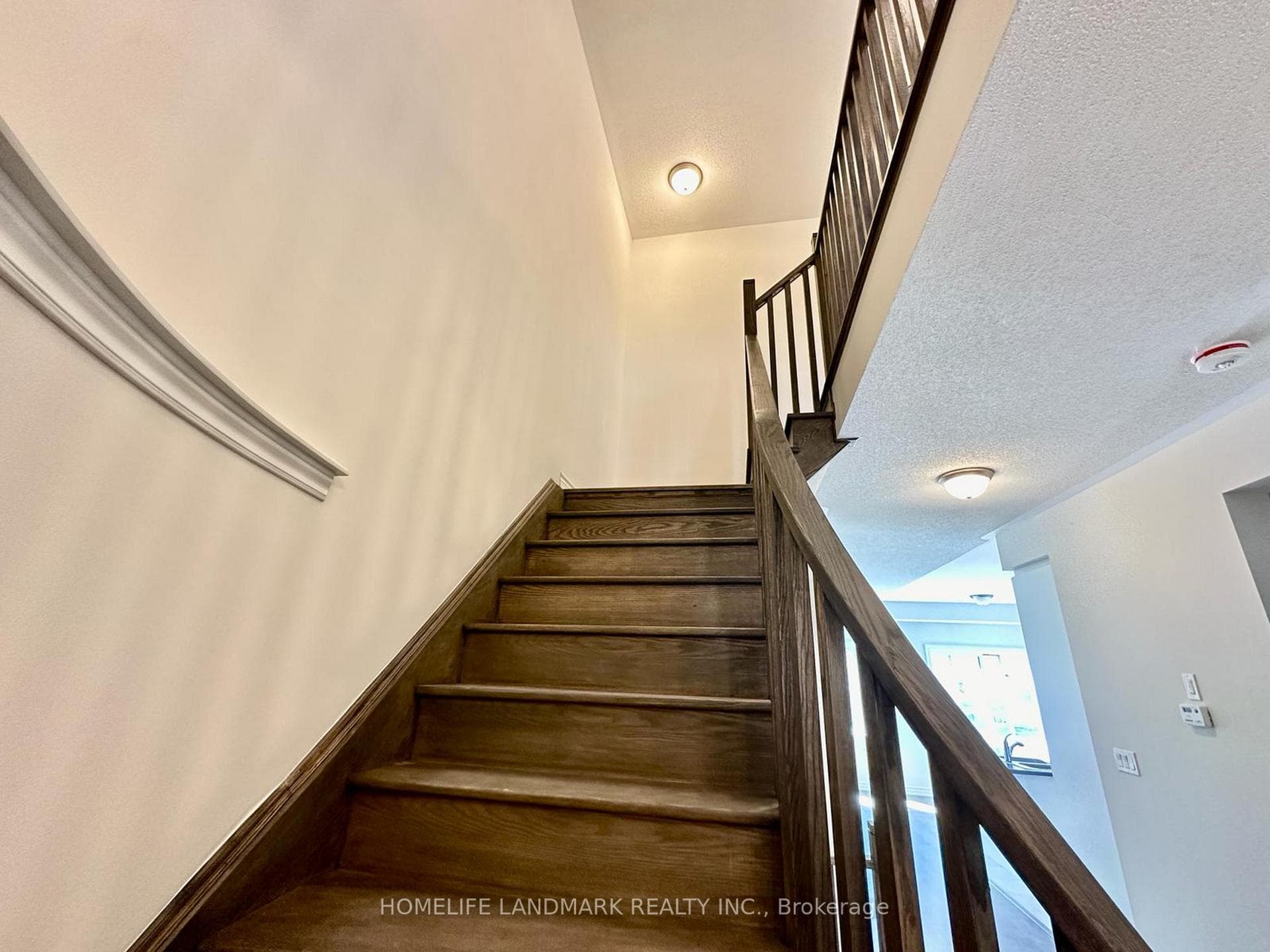 10 Sapphire Way photo 21