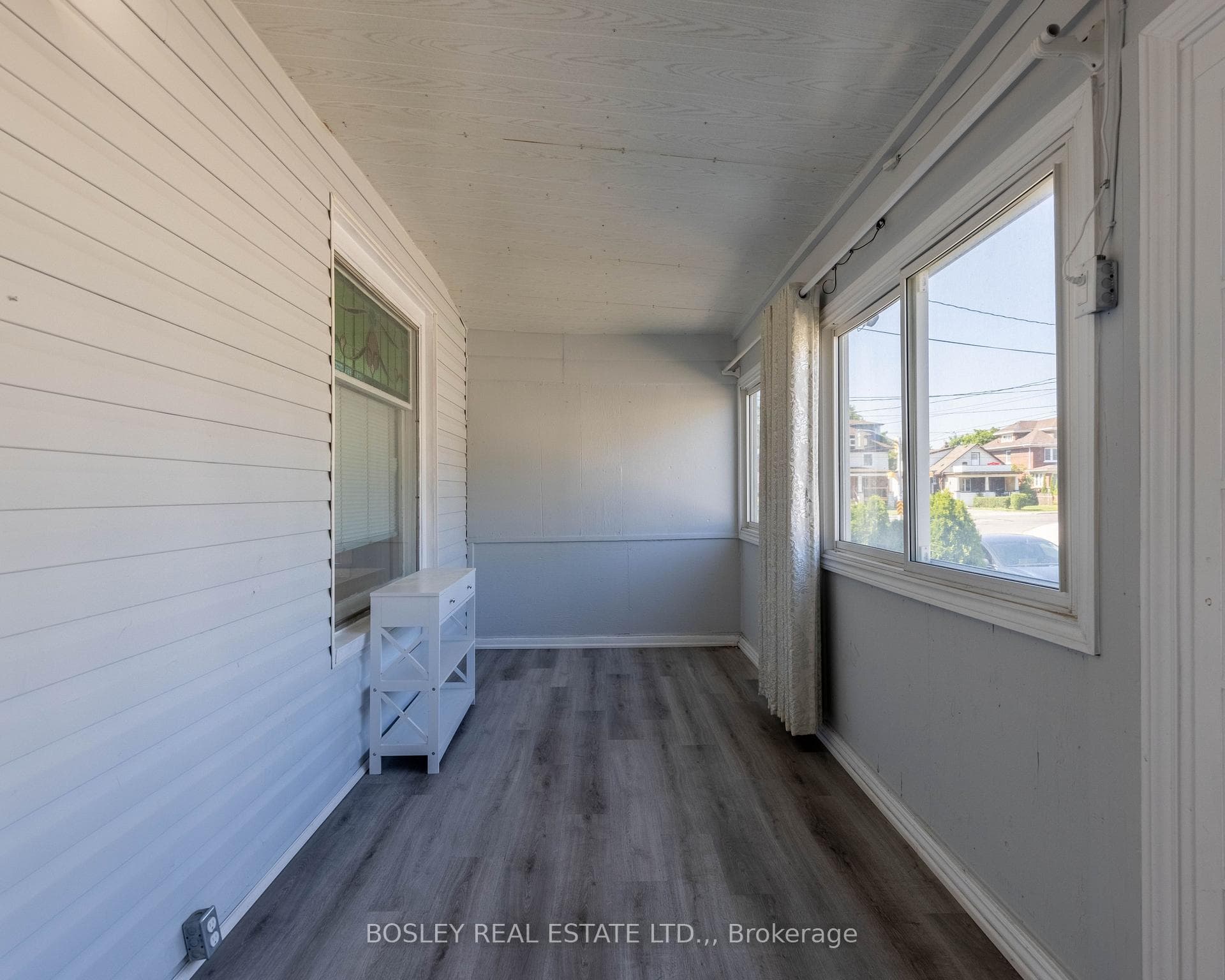 4466 Fourth Avenue photo 6