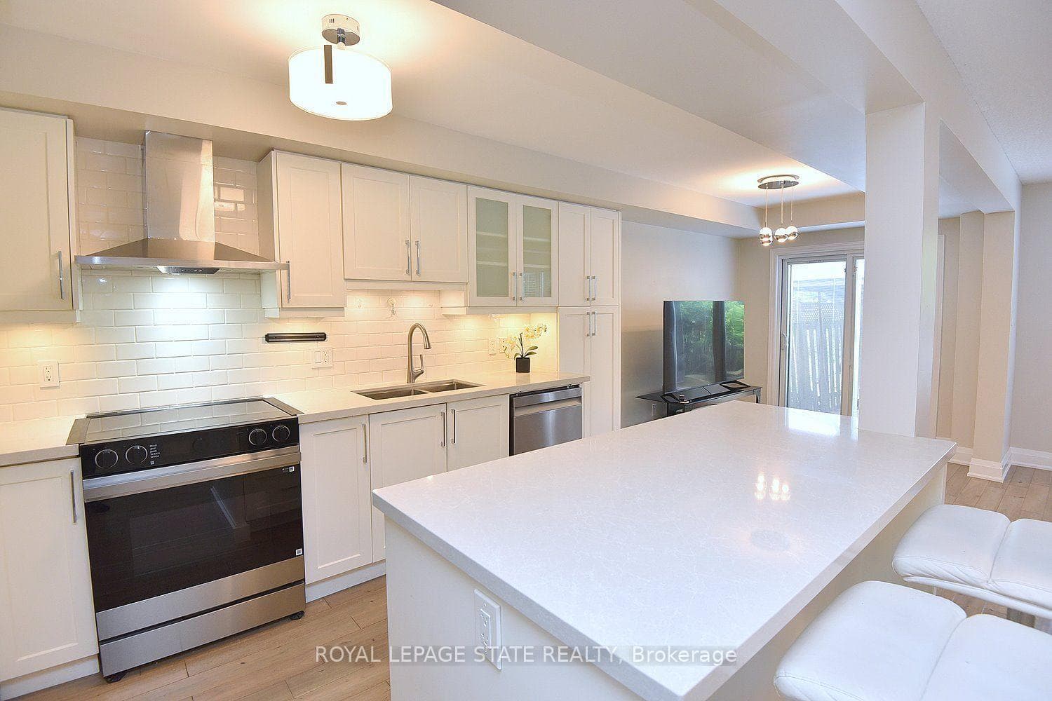 519 Southridge Drive photo 18