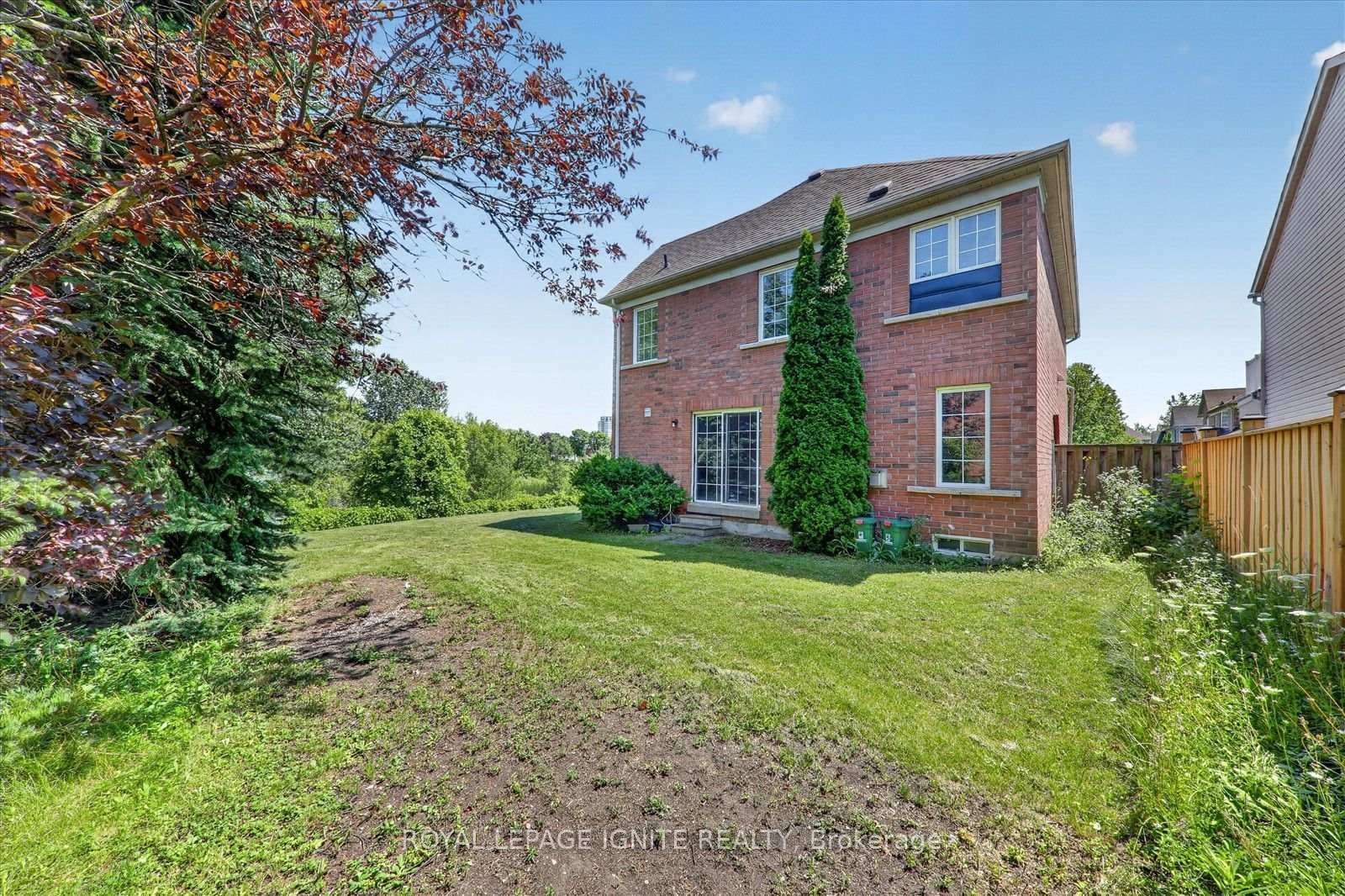 57 Armitage Crescent photo 43