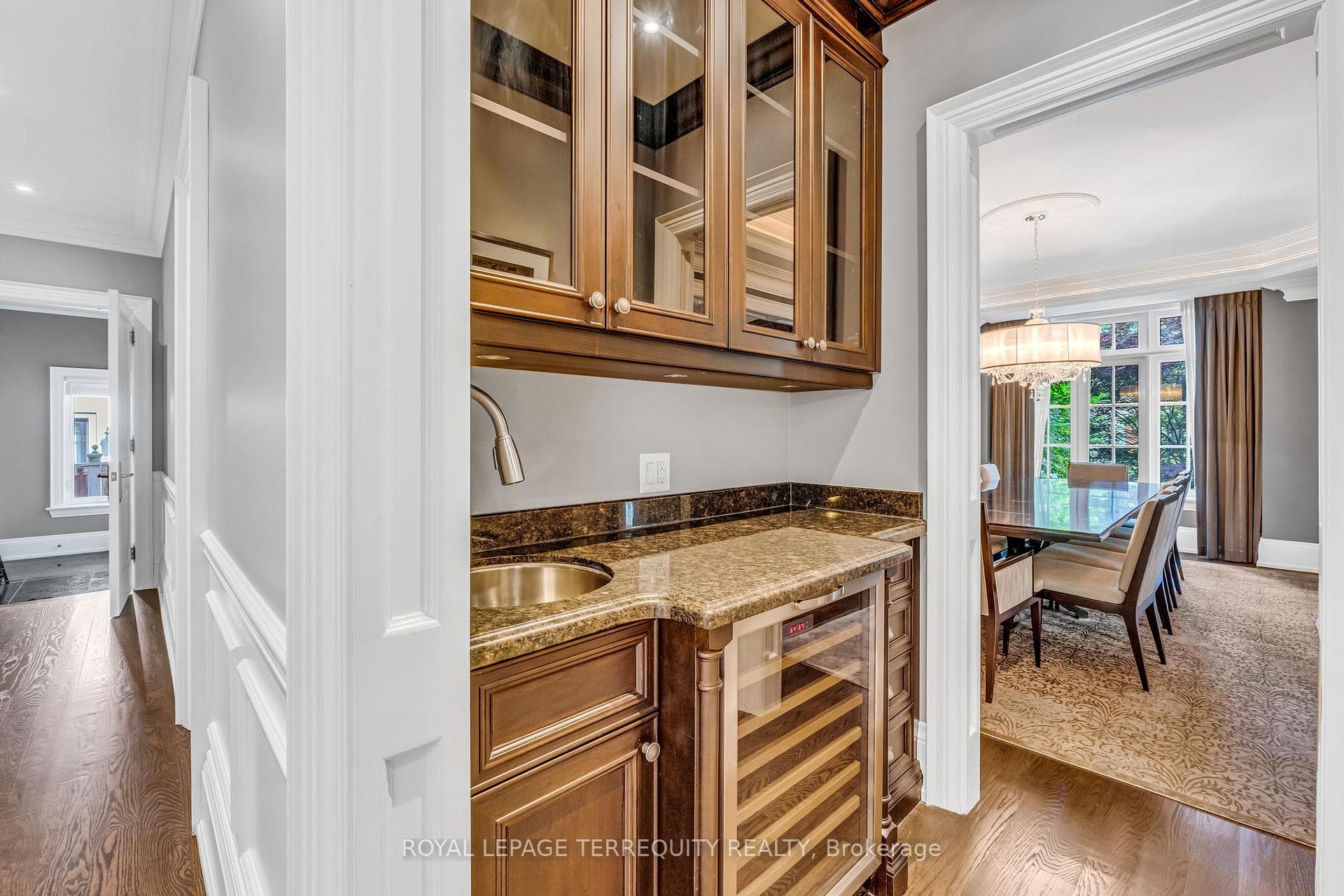 61 Princess Anne Crescent photo 11