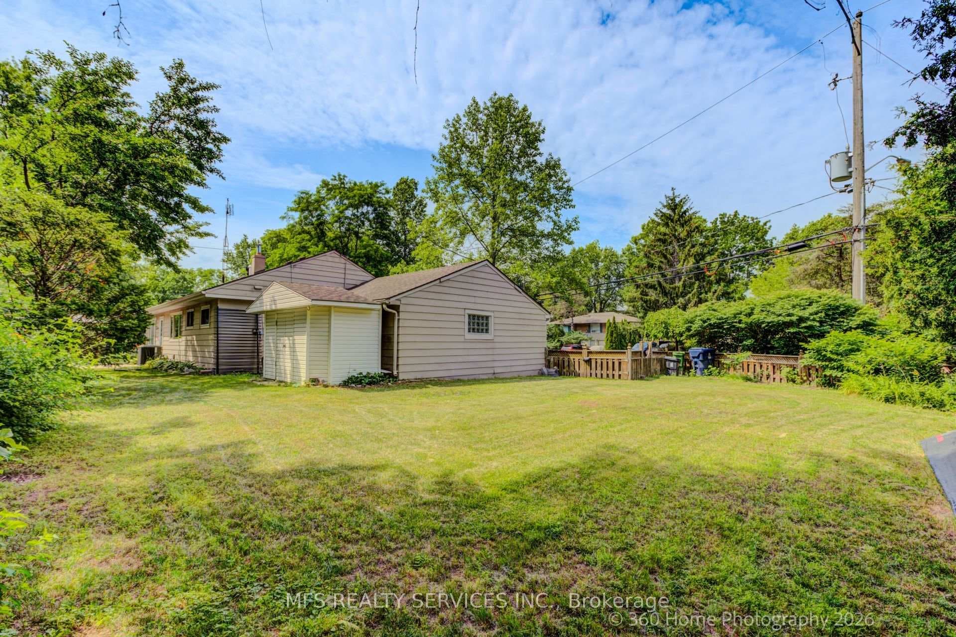 47 Deep Dene Drive photo 24