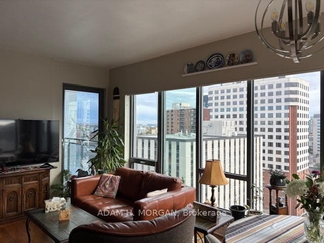 90 George Street Unit 1501 photo 7