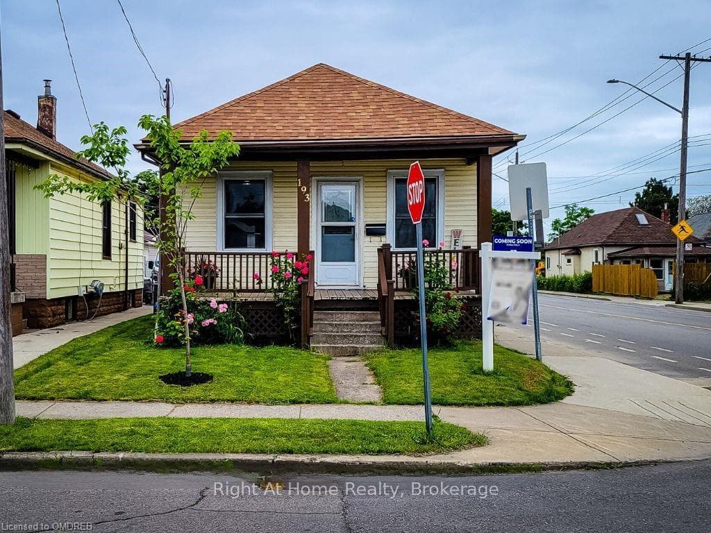 193 WEIR Street photo 1