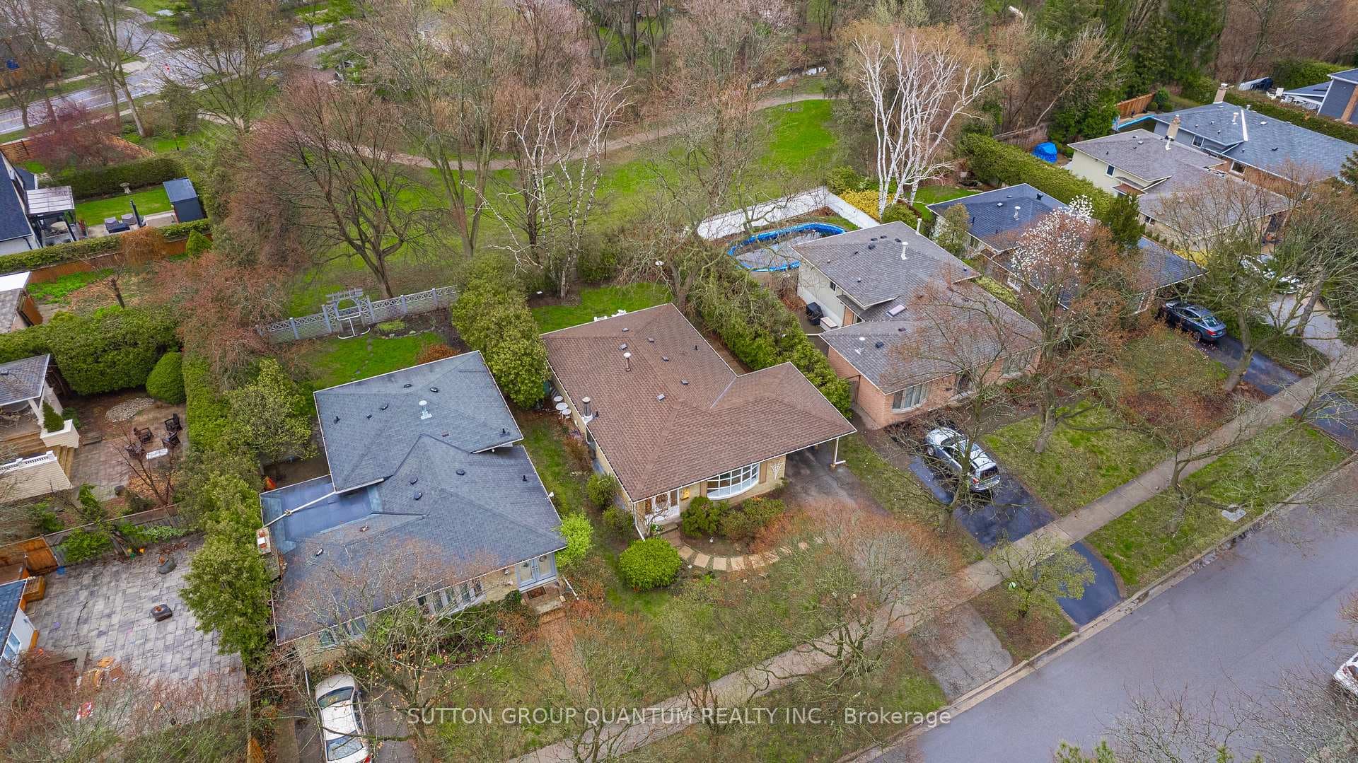 485 Anthony Drive photo 1