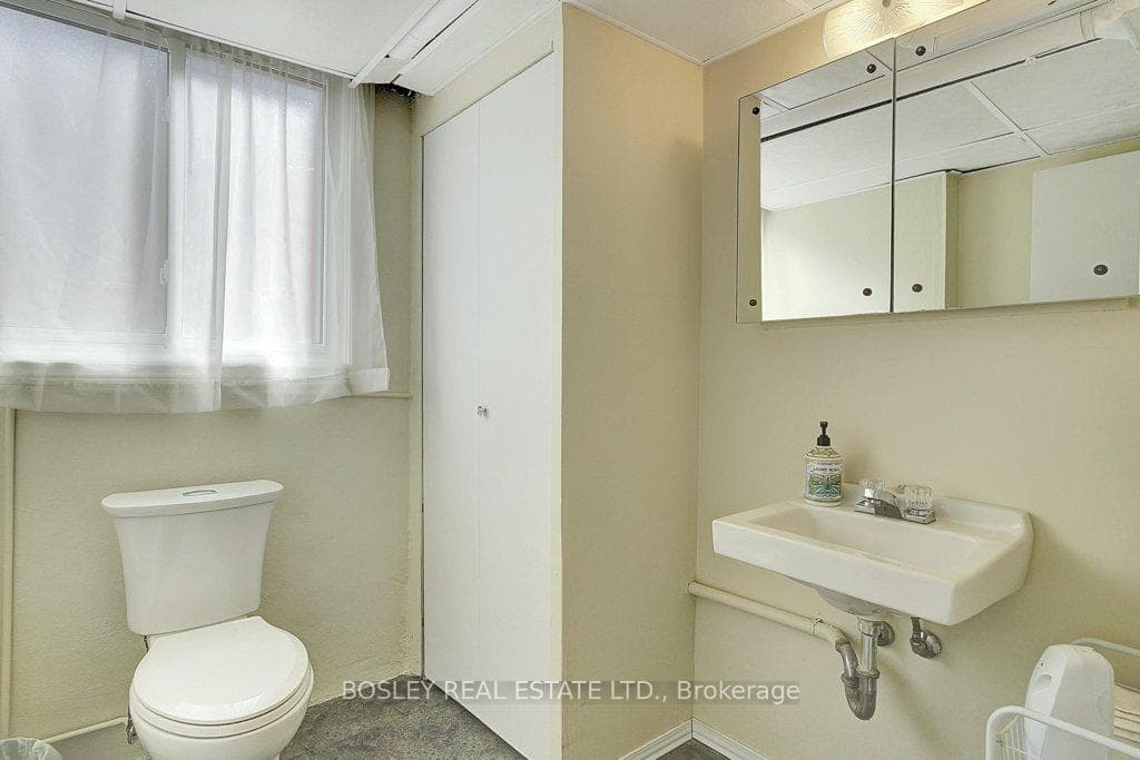 58 Secord Avenue photo 21