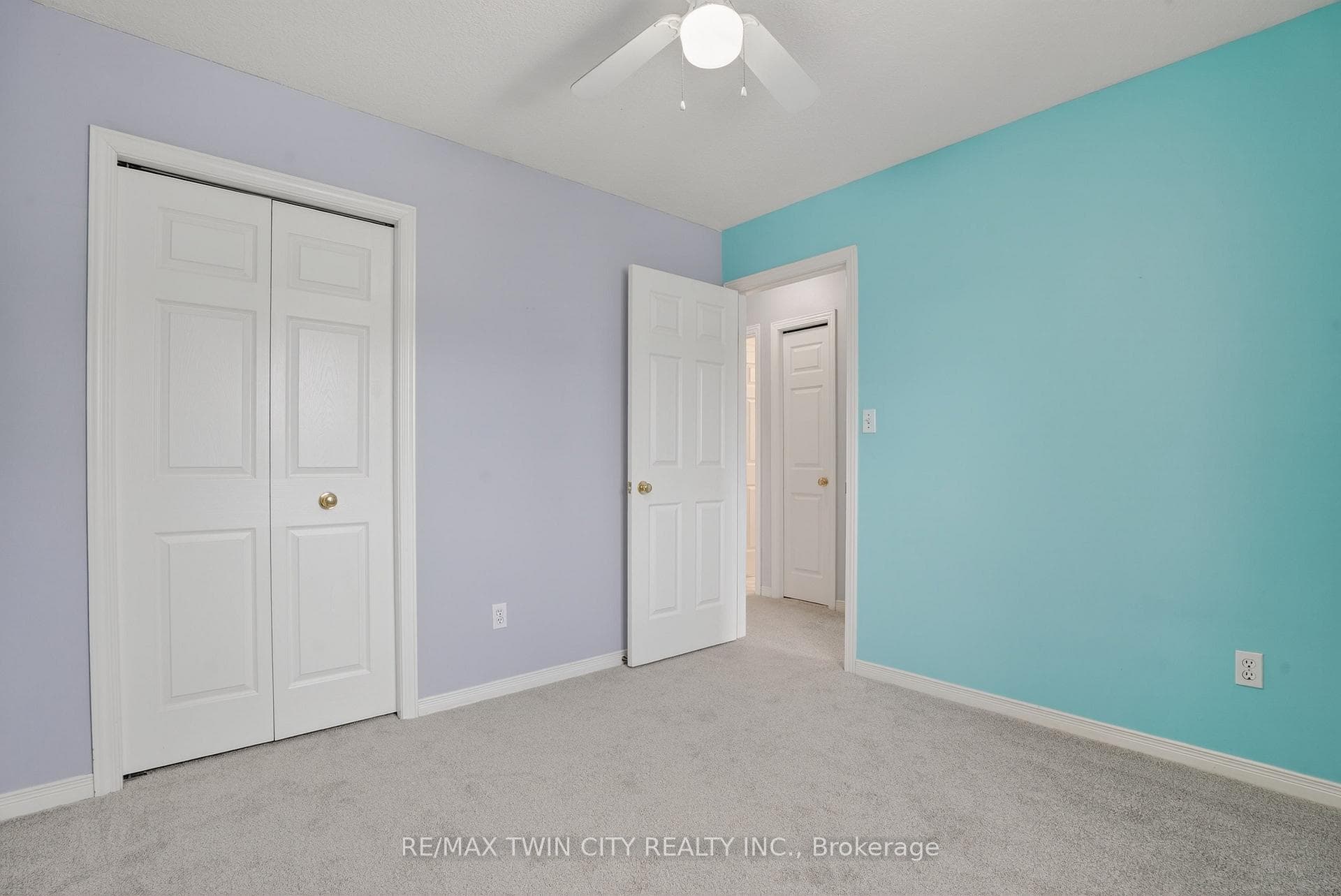 54 Glencliffe Court photo 36