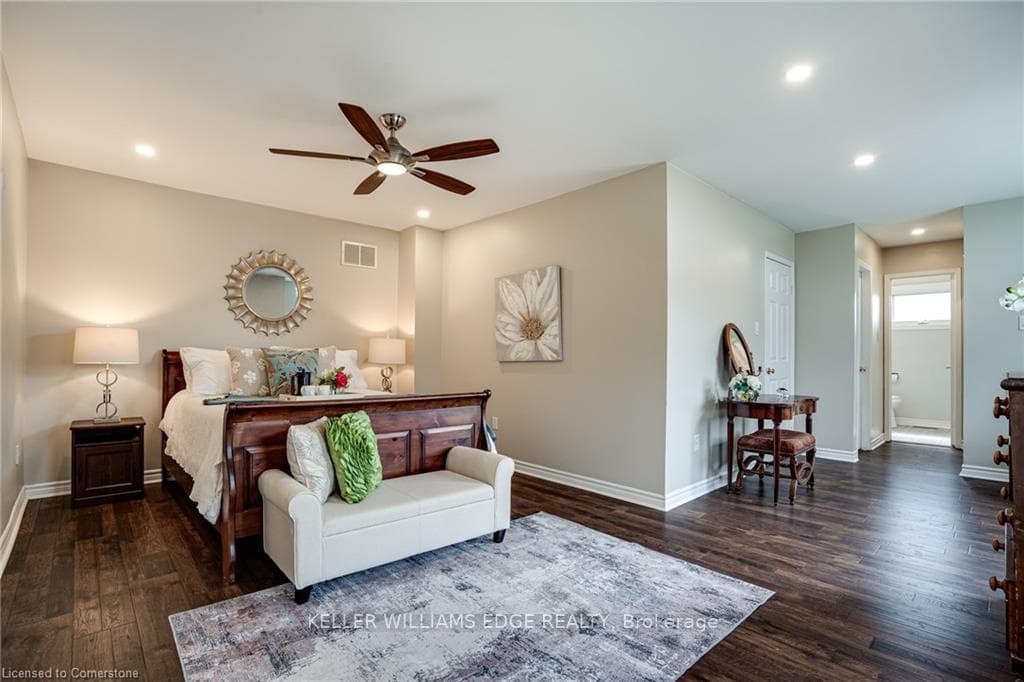 2233 Towne Boulevard photo 9