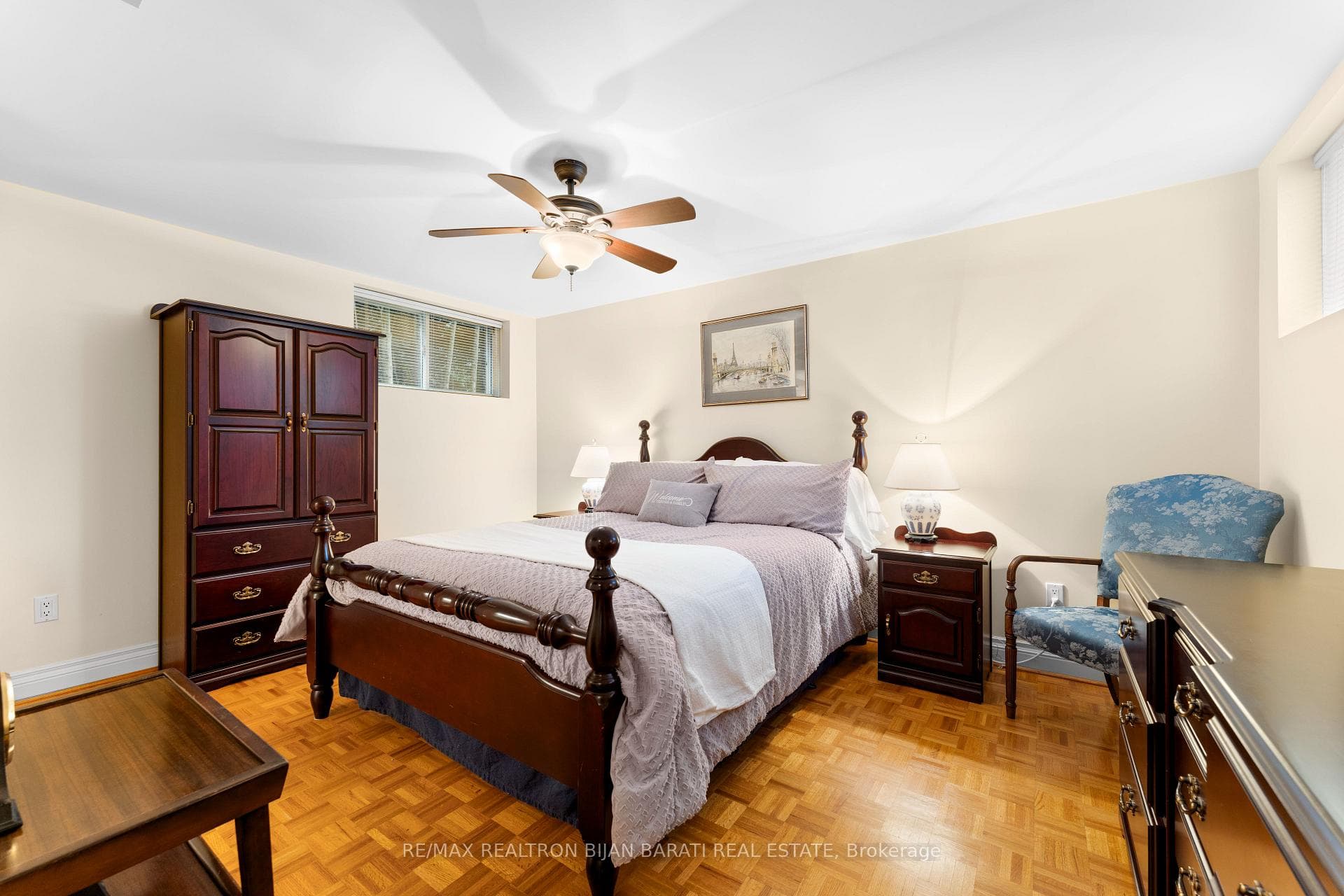276 Kingsdale Avenue photo 33