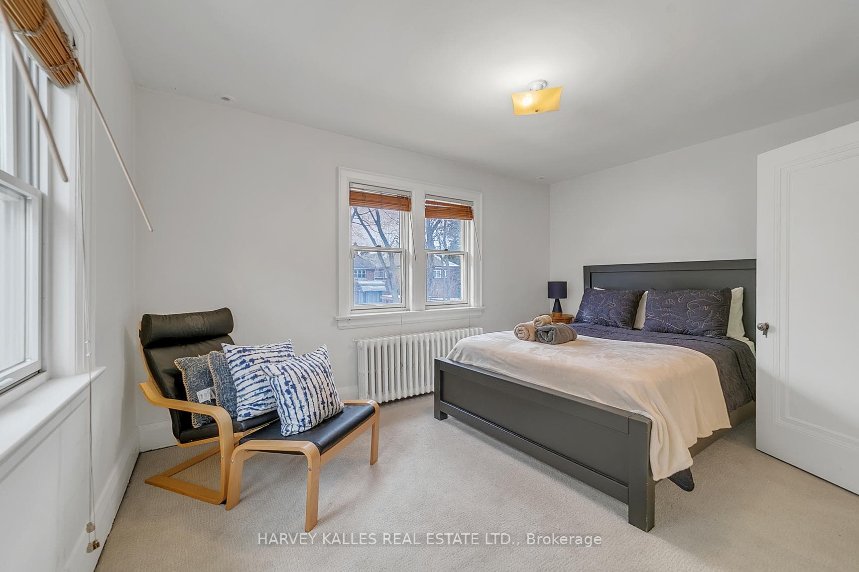 212 Glenayr Road photo 11