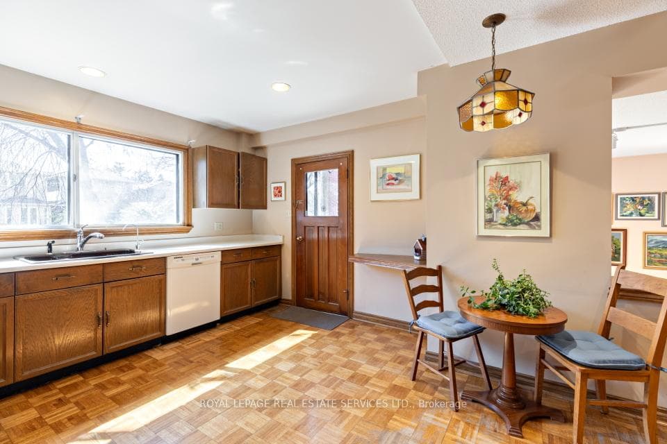 29 Cameron Avenue photo 12