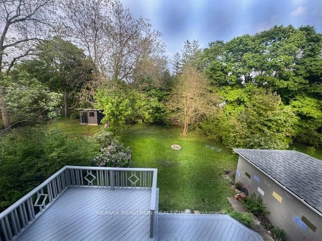 105 Baker Avenue photo 36