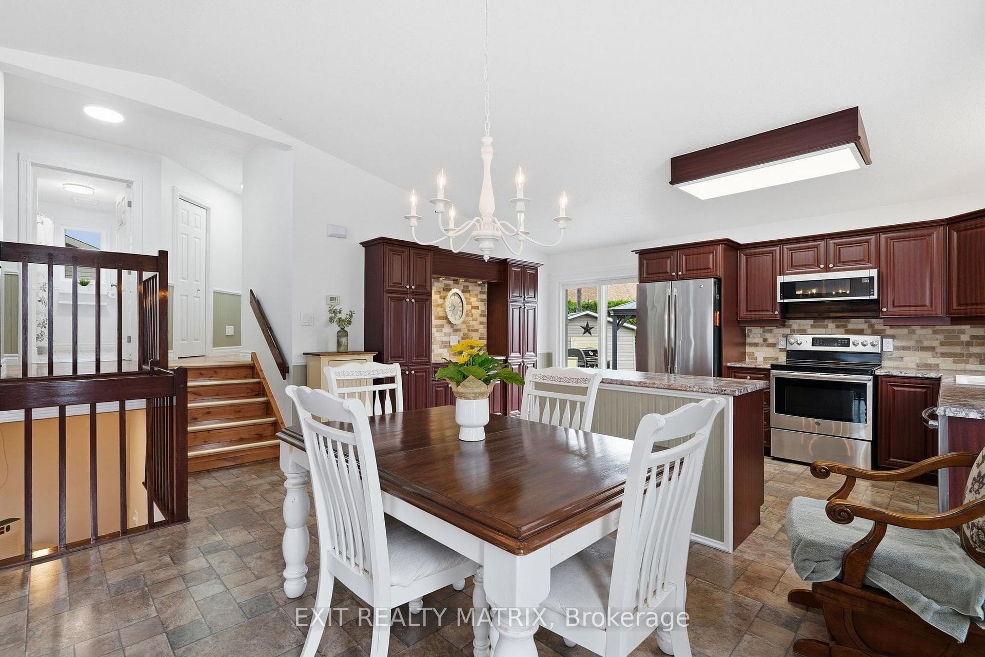 788 Joliette Street photo 10