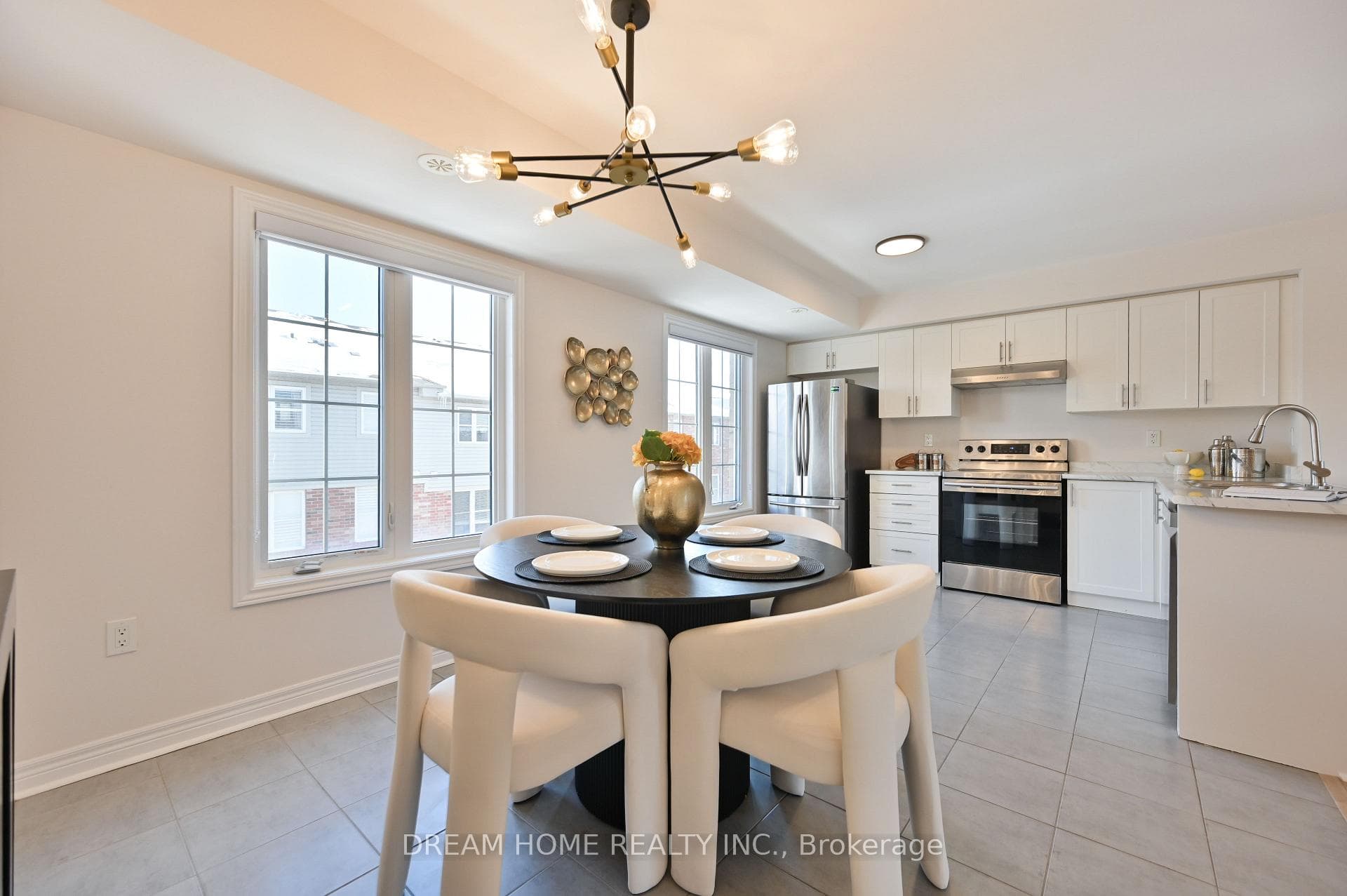 2280 Baronwood Drive Unit 98 photo 12