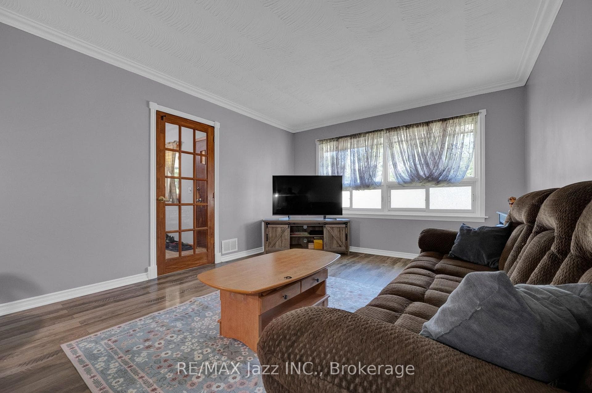 217 Annis Street photo 13