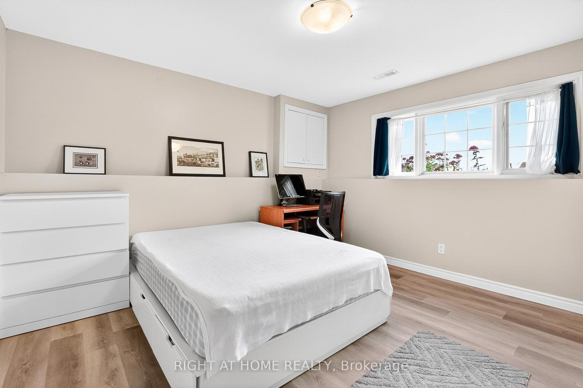 5524 Fraser Street photo 38