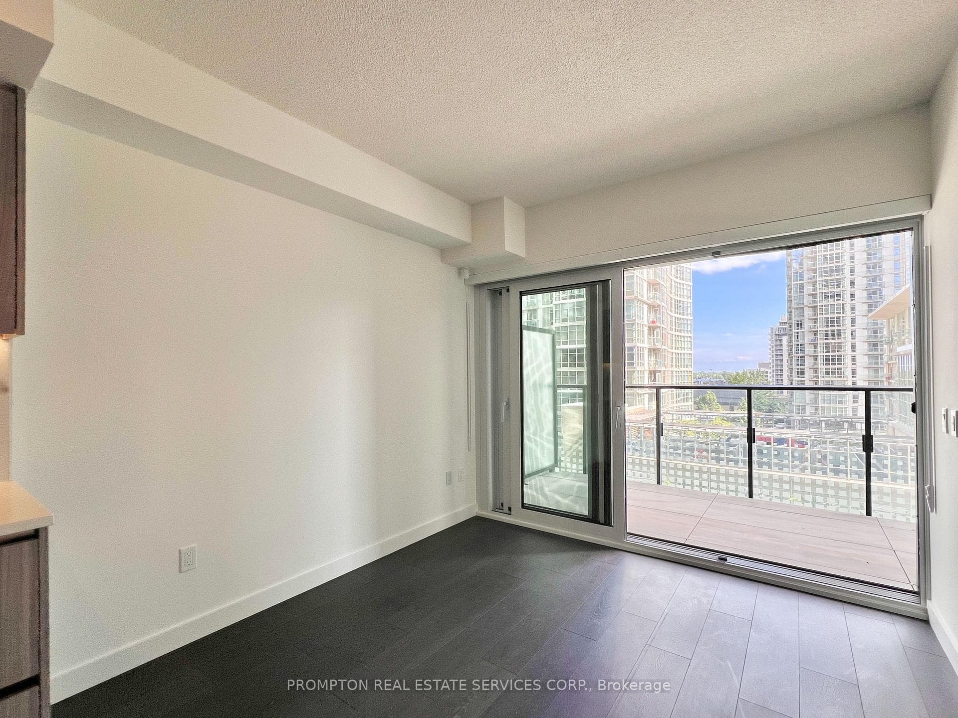 3 Concord Cityplace Way Unit 520 photo 10