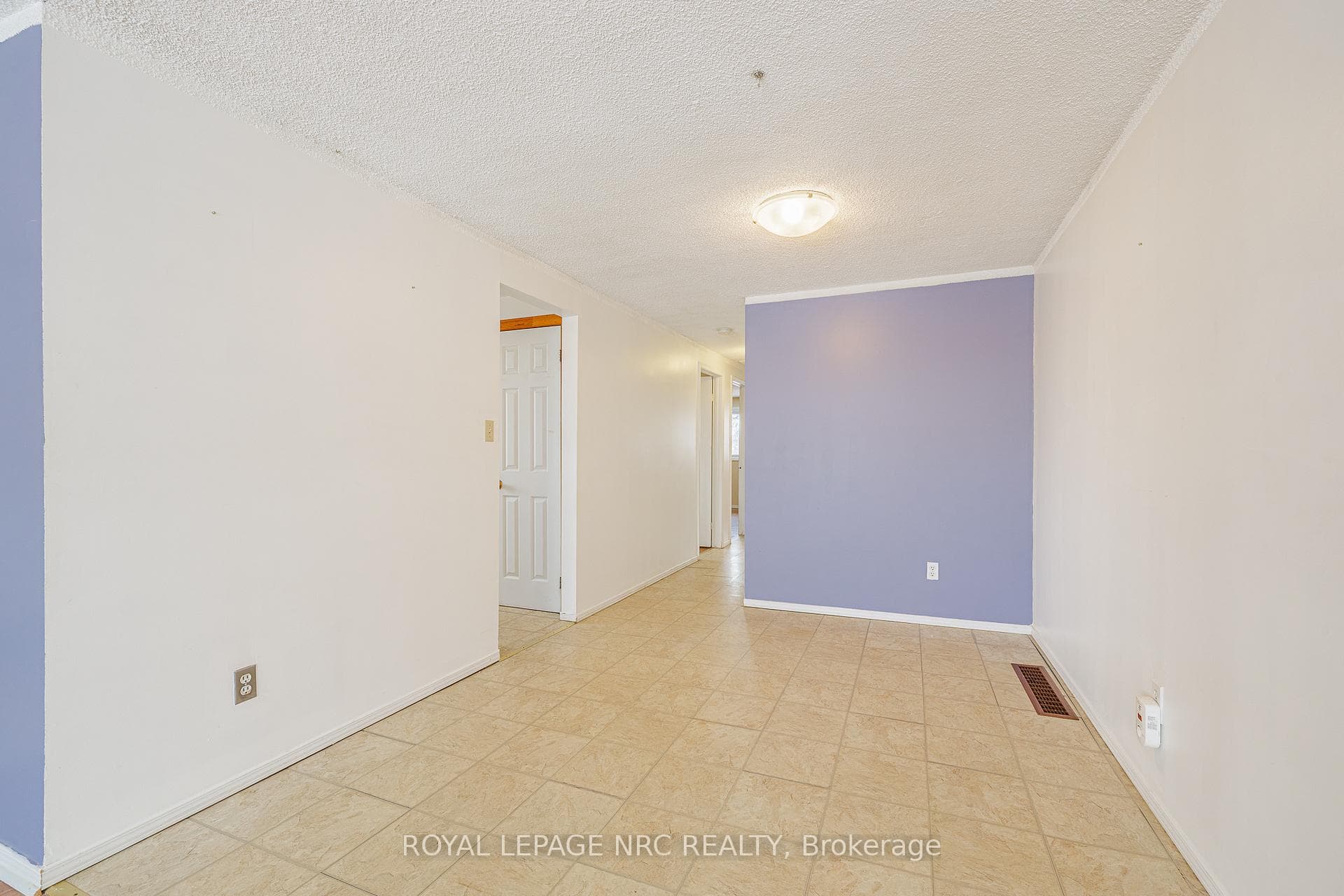 38 Buchanan Crescent photo 8