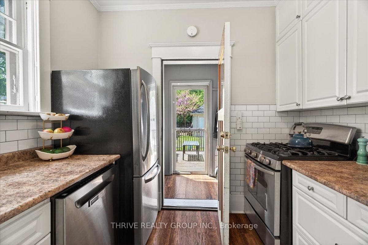 251 Ridout Street photo 37
