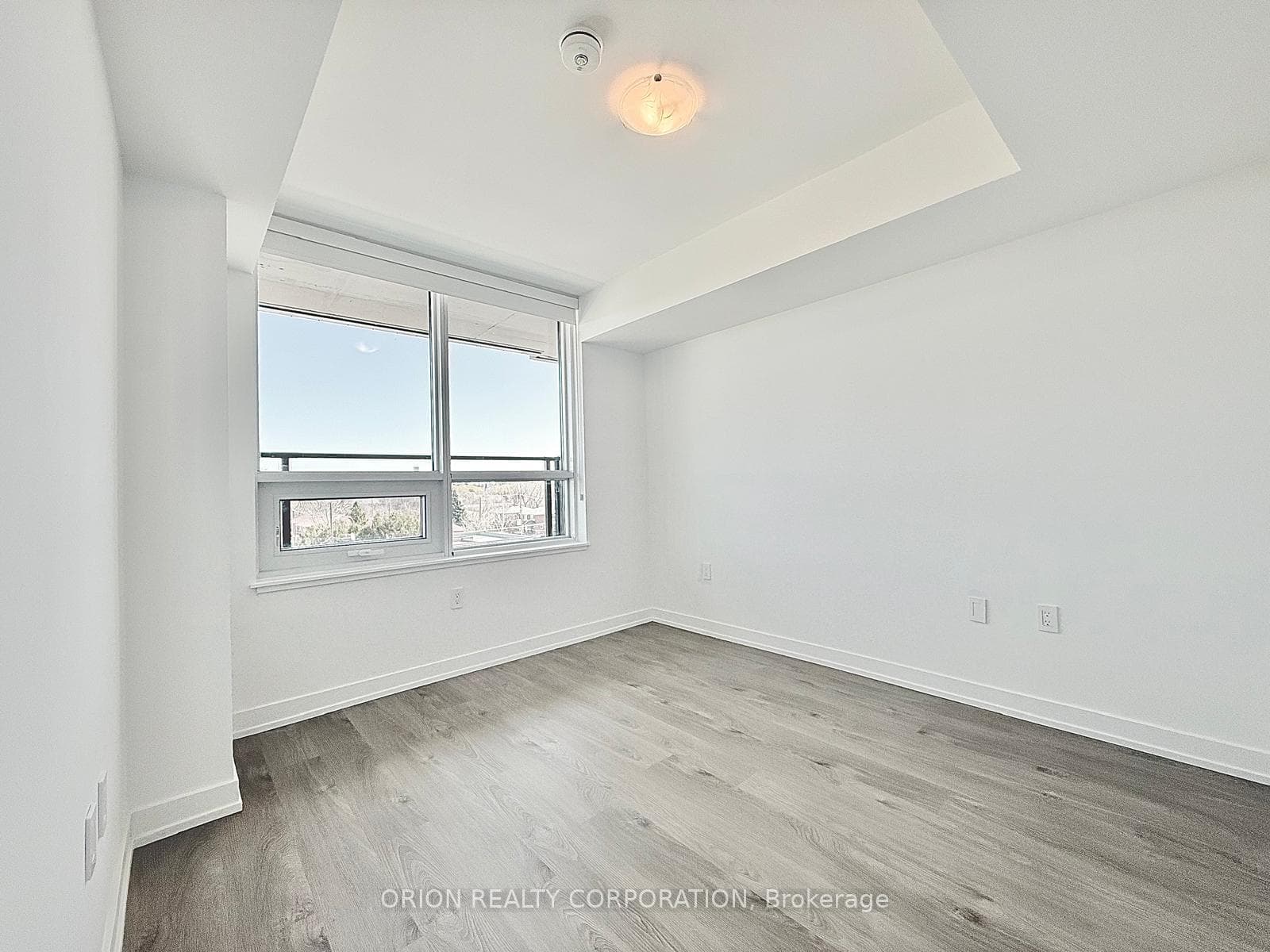 556 Marlee Avenue Unit 515 photo 10