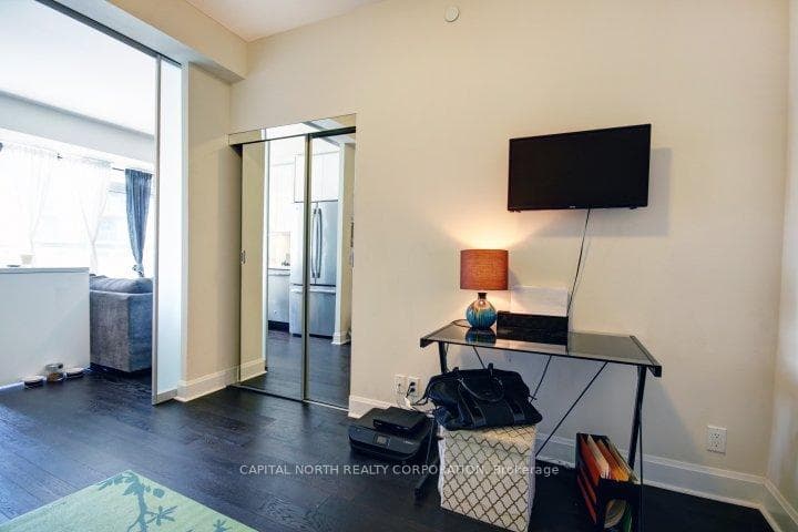 33 Shore Breeze Drive Unit 711 photo 20