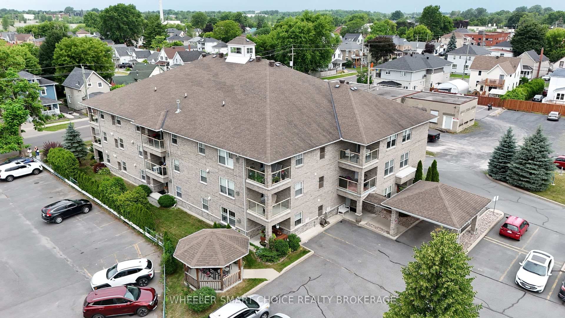33 Cumberland Street Unit 102 photo 4