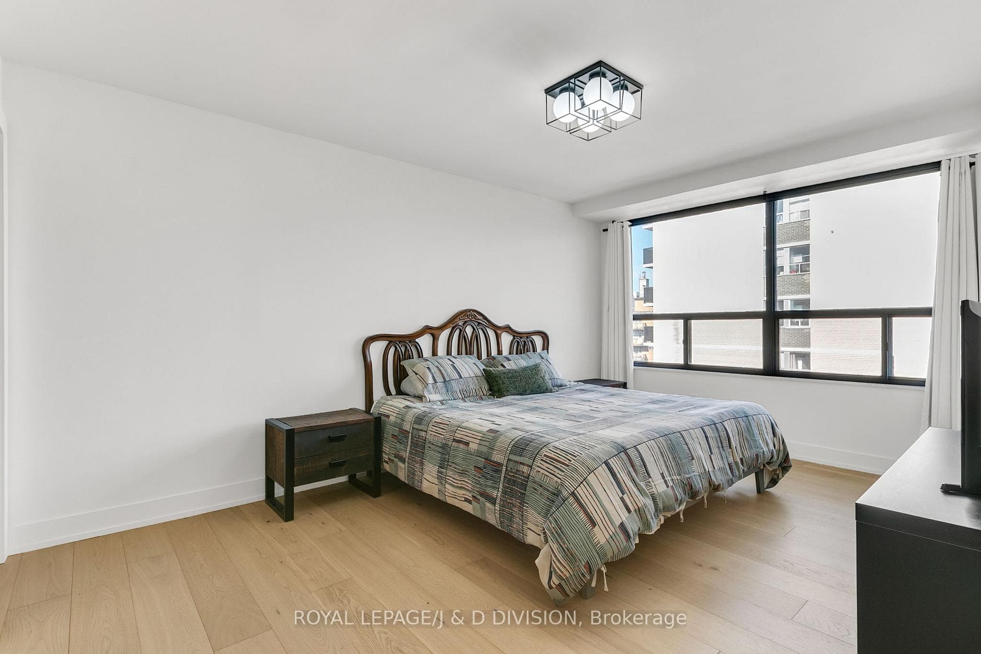 22 Shallmar Boulevard Unit 704 photo 29